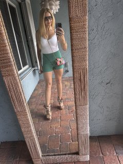 Jacey Birch feet photo thumbnail