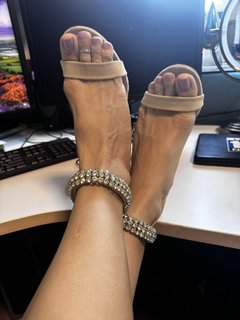 Jacey Birch feet photo thumbnail