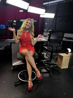 Jacey Birch feet photo thumbnail