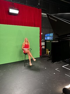 Jacey Birch feet photo thumbnail