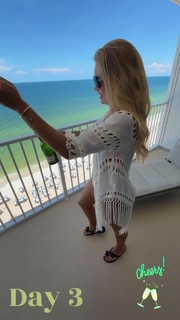 Jacey Birch feet photo thumbnail
