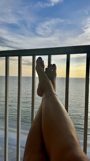 Jacey Birch feet photo thumbnail