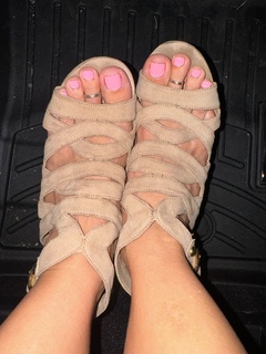 Jacey Birch feet photo thumbnail