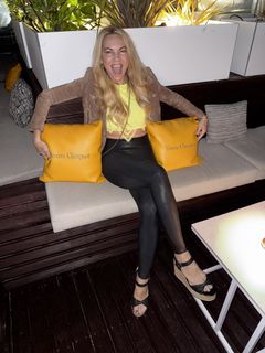 Jacey Birch feet photo thumbnail