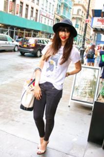 Jackie Cruz feet photo 3