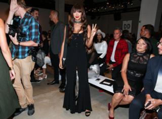 Jackie Cruz feet photo 5