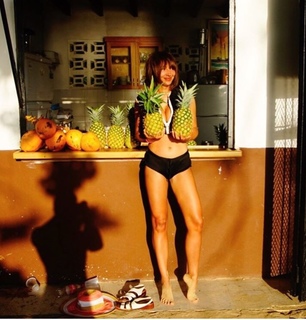 Jackie Cruz feet photo 5