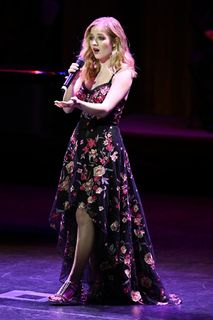 Jackie Evancho feet photo 13
