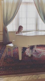 Jackie Evancho feet photo 10