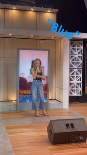 Jackie Evancho feet photo 5