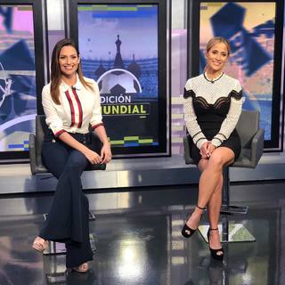 Jackie Guerrido feet photo thumbnail