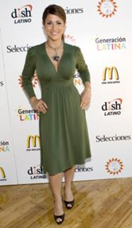 Jackie Guerrido feet photo thumbnail