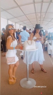 Jackie Guerrido feet photo thumbnail