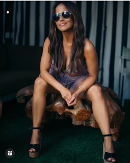 Jackie Guerrido feet photo thumbnail