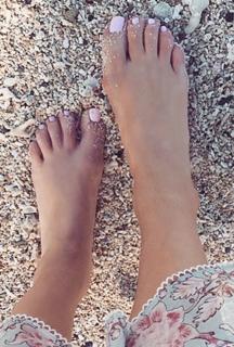 Jackie O feet photo 3