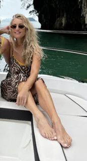 Jackie O feet photo 2