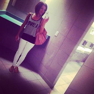 Jackie Redmond feet photo thumbnail