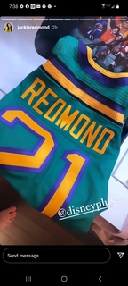 Jackie Redmond feet photo thumbnail