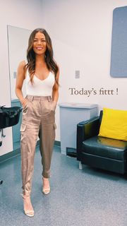 Jackie Redmond feet photo thumbnail