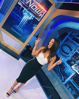 Jackie Redmond feet photo thumbnail