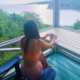 Jackie Redmond feet photo thumbnail