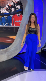 Jackie Redmond feet photo thumbnail