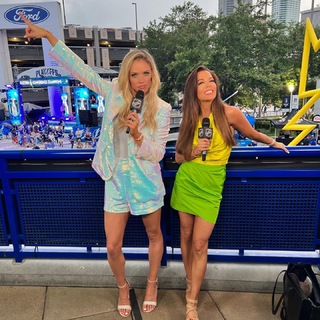 Jackie Redmond feet photo thumbnail