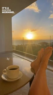 Jackie Redmond feet photo thumbnail