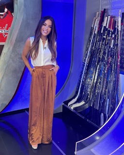 Jackie Redmond feet photo thumbnail