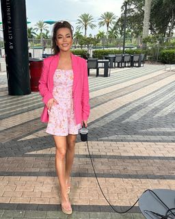 Jackie Redmond feet photo thumbnail