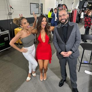 Jackie Redmond feet photo thumbnail