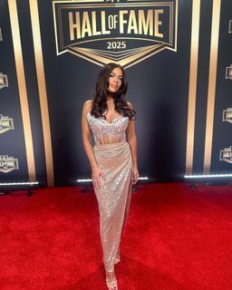 Jackie Redmond feet photo thumbnail