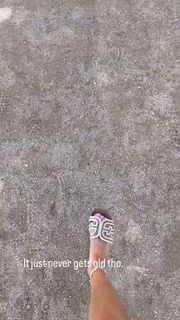 Jackie Redmond feet photo thumbnail