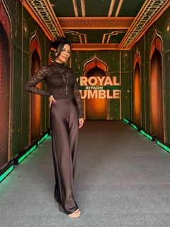 Jackie Redmond feet photo 9