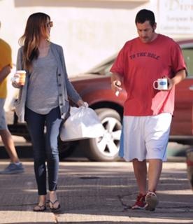 Jackie Sandler feet photo thumbnail