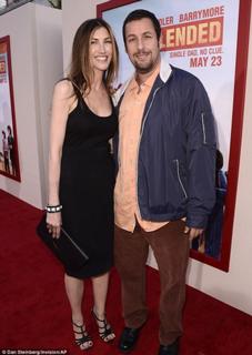 Jackie Sandler feet photo thumbnail