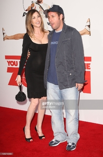 Jackie Sandler feet photo thumbnail