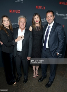 Jackie Sandler feet photo thumbnail