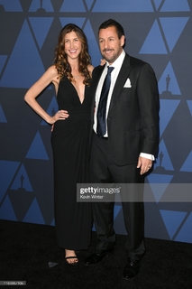 Jackie Sandler feet photo thumbnail