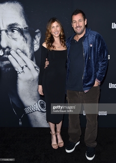 Jackie Sandler feet photo thumbnail