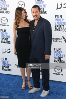 Jackie Sandler feet photo thumbnail