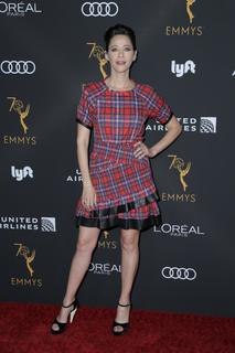 Jackie Tohn feet photo 14