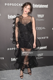 Jackie Tohn feet photo 13