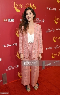 Jackie Tohn feet photo 9