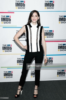 Jackie Tohn feet photo 9