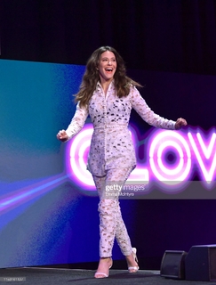 Jackie Tohn feet photo 17