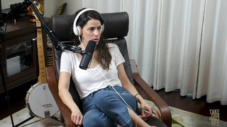 Jackie Tohn feet photo 12