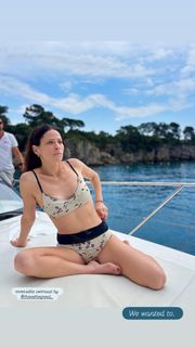 Jackie Tohn feet photo 1