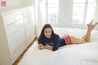 Jaclyn Betham feet photo 10