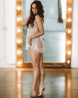 Jaclyn Betham feet photo 3